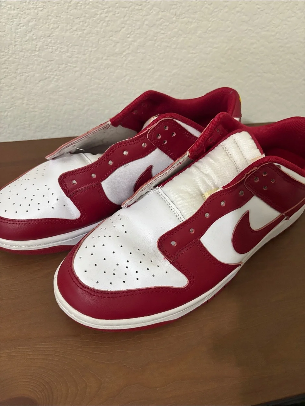 Nike Men’s Low-Top Sneakers - White and Red